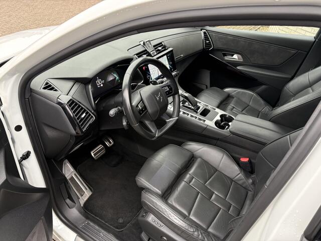 DS DS 7 Crossback Opera 300pk E Tense 4*4 Plug in AUTOMAAT