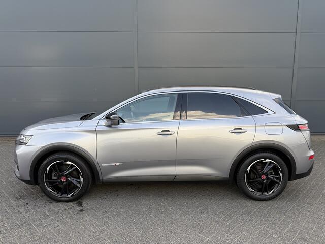 DS DS 7 Crossback 225pk E-Tense Performance Line (Elektrisch Schuifdak - Trekhaak - Leder incl geheugen - Stoelverwarming - Camera - Xenon - Automatische Airco - Apple Carplay - Navigatie)