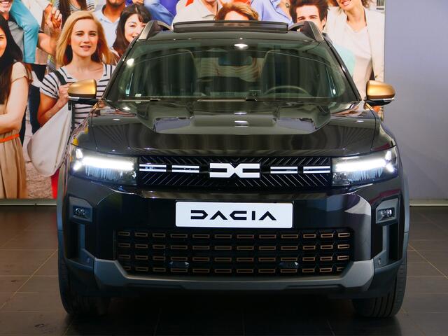 Dacia Bigster 1.2 Mild Hybrid 140 Extreme - Demo - Sidesteps - Beschikbaar vanaf juni 2025 -