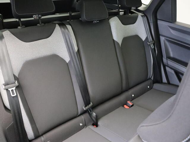 Dacia Bigster 1.8 Hybrid 155pk Launch Edition | Panoramisch dak | Stoel- en stuurwielverwarming | Voorruitverwarming |