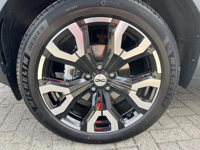Dacia Bigster 1.8 Hybrid 155 Limited Edition AUTOMAAT l Demo zuidoost l vraag naar beschikbaarheid