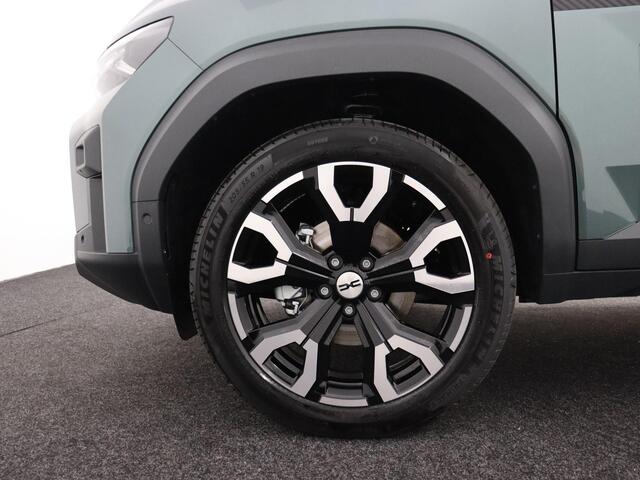Dacia Bigster 1.8 Hybrid 155 Limited Edition / PANORAMA DAK / DODEHOEK DETECTIE / STOEL- EN STUURVERWARMNG / SEMI ELEKTRISCH VERSTELBARE BESTUURDERSTOEL /