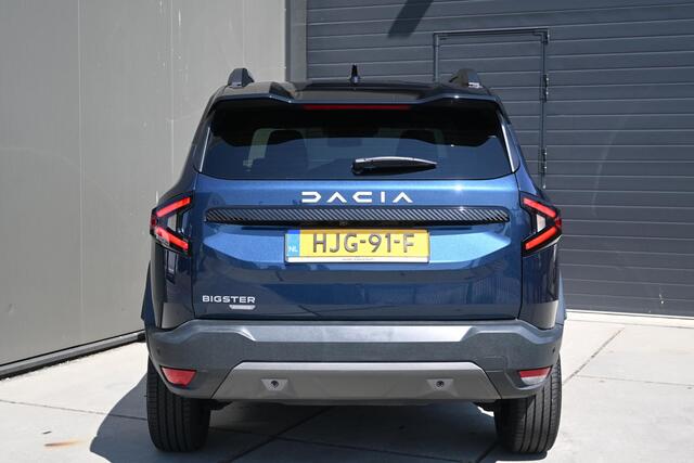 Dacia Bigster Hybrid 155 Launch Edition | SCHUIF/KANTELDAK | STUUR/STOELVERWARMING | NAVI | 360 CAMERA | ADAPT. CRUISE CONTROL | APPLECARPLAY/ANDROIDAUTO | CLIMATE CONTROL | PDC | LMV