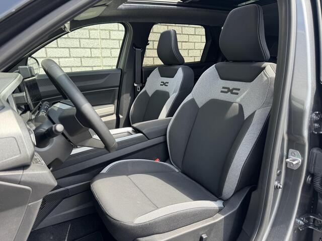 Dacia Bigster 1.8 Hybrid 155 Limited Edition | Panoramadak | Stuur + Stoelverwarming | Elektrische achterklep | Apple CarPlay / Android Auto |