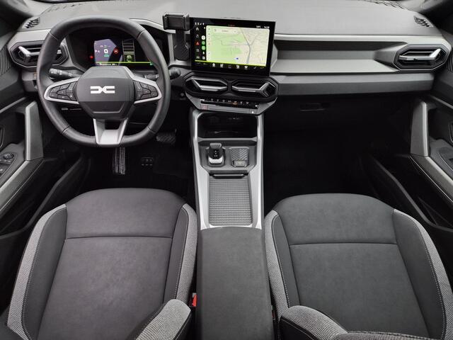 Dacia Bigster 1.8 Hybrid 155 Journey / Fabrieksgarantie tot 12-2028 / All season banden / Elektrische achterklep / Stuur- Stoel & Voorruitverwarming / Achteruitrijcamera / Adaptief cruise control / Keyless Entry/Start / Draadloze telefoon lader /