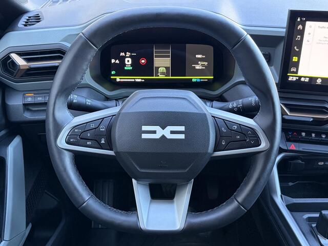 Dacia Bigster 1.8 Hybrid 155 Extreme / Fabrieksgarantie tot 06-2028 / Glazen Schuif- en Kanteldak / Stoel, Stuur & Voorruit Verwarming / Elektrische Achterklep / Adaptief Cruise Control / Apple Carplay & Android Auto / Climate Control / Achteruitrijcamera / – foto 9