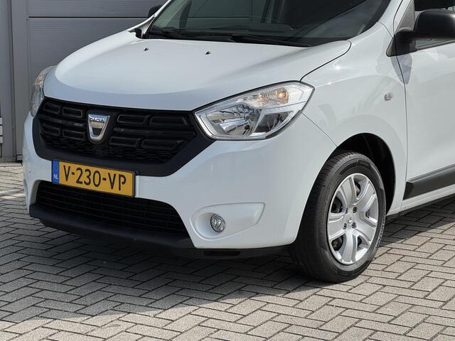 Dacia DOKKER 1.5 dCi 90 Solid | AIRCO | DEALER ONDERHOUDEN | TREKHAAK | IMPERIAAL | NAVIGATIE | NL-AUTO |