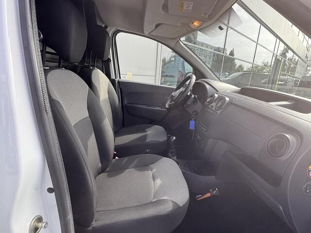 Dacia DOKKER 1.5 dCi 90 Solid | AIRCO | DEALER ONDERHOUDEN | TREKHAAK | IMPERIAAL | NAVIGATIE | NL-AUTO |