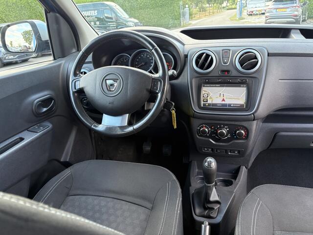 Dacia DOKKER 1.2 TCe Stepway 5p. 85KW Deurtjes (Distributie verv.) ( Navigatie, trekhaak, Airco, cruise control) RIJKLAARPRIJS!