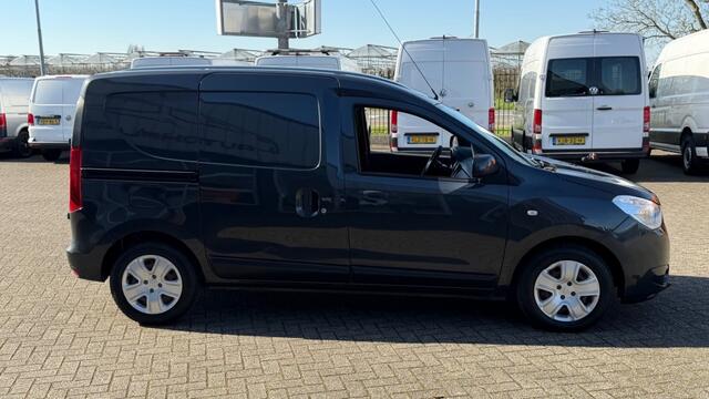 Dacia DOKKER 1.5 DCI 66KW 90PK EURO 6 AIRCO/ NAVIGATIE/ ORIGINEEL AUDIO/
