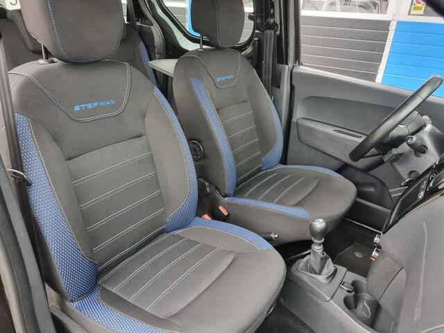 Dacia DOKKER 1.3 TCe Stepway 130pk. NAVI / CRUISE / PDC / CAMERA