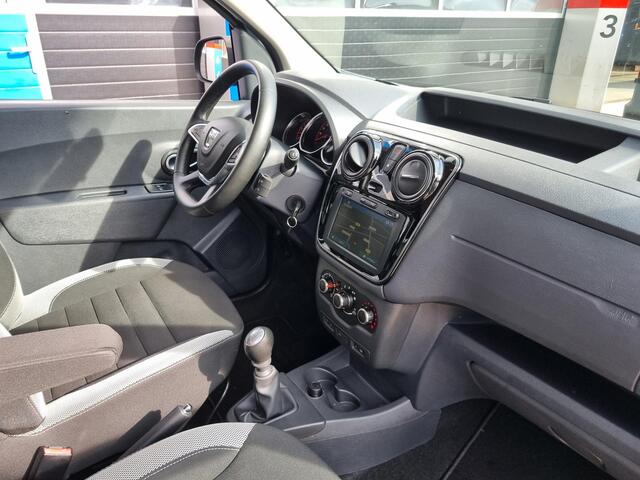 Dacia DOKKER 1.3 TCe Stepway 130pk. NAVI / CRUISE / CAMERA / PDC / AIRCO