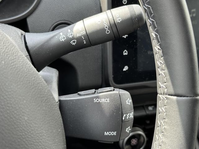 Dacia DUSTER 1.0 TCe 100 ECO-G Extreme Navigatie / Camera / Bluetooth / Cruise Control / Dode hoek detectie / Voorstoelen verwarmd