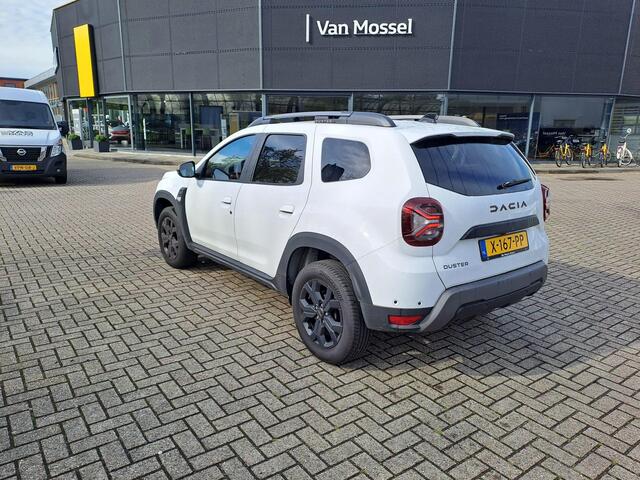 Dacia DUSTER 1.3 TCe 130 Extreme | Carplay | Stoelverwarming | 360 Camera | Navigatie | Lichtmetalen velgen 17"