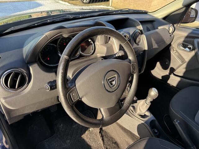 Dacia DUSTER 1.2 TCe 4x2 Lauréate Airco Navi