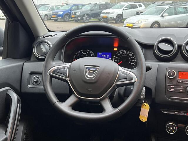 Dacia DUSTER 1.0 TCe Comfort | Trekhaak | Stoelverwarming | Parkeersensoren | Airco | Lichtmetaal | Cruise Control | BT-Telefoonfunctie |