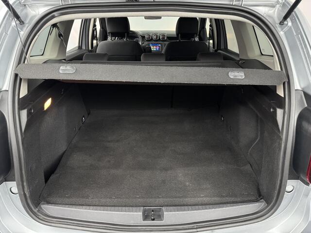 Dacia DUSTER 1.3 TCe 150 Tech Road | Trekhaak | Climate Control | Navigatie | Achteruitrijcamera
