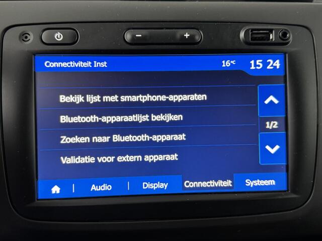 Dacia DUSTER 1.3 TCe 150 Tech Road | Trekhaak | Climate Control | Navigatie | Achteruitrijcamera