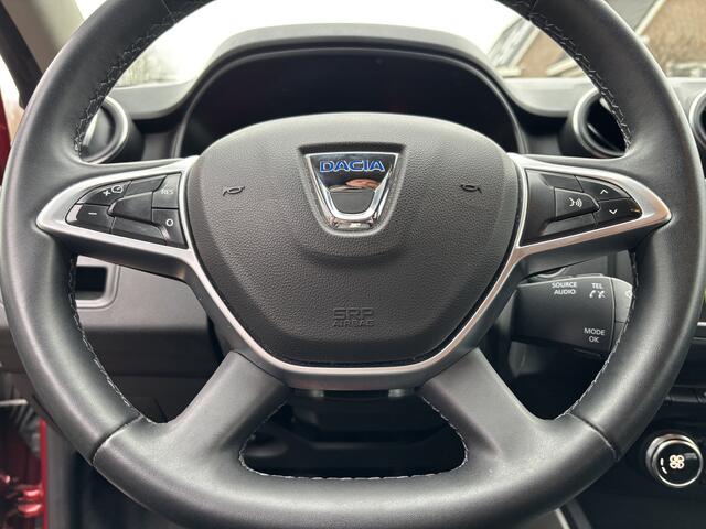 Dacia DUSTER 1.3 TCe Prestige Trekhaak / Navigatie / Carplay