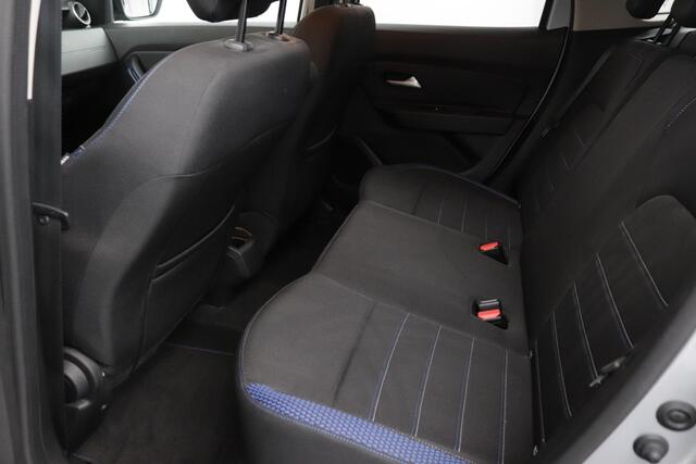Dacia DUSTER TCe 100pk Serie Limitee 15th Anniversary | ANDROID AUTO/APPLE CARPLAY