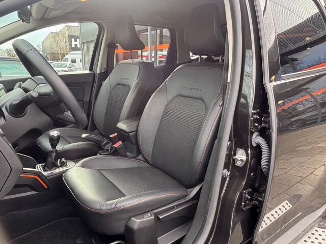 Dacia DUSTER 1.0 TCe 100 Bi-Fuel Journey | Orgineel LPG |Stoelverwarming | Camera A | Clima | LED | Keyless | Carplay | Oranje Accenten |
