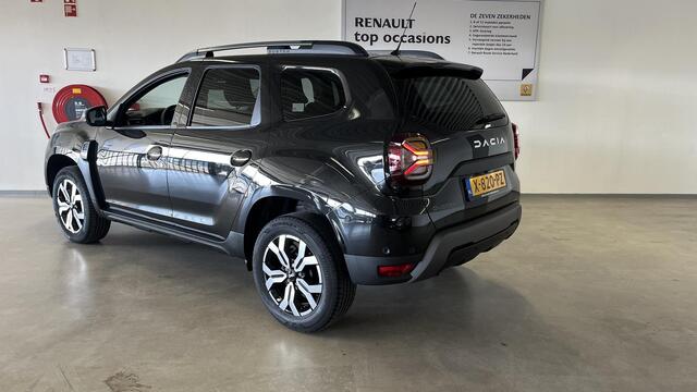 Dacia DUSTER 1.3 TCe 130 Journey NAVIGATIE / CLIMATE CONTROLE / CRUISE CONTROLE / PARKEERSENSORENCAMERA.