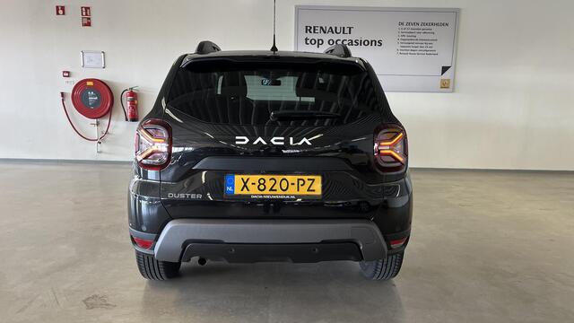 Dacia DUSTER 1.3 TCe 130 Journey NAVIGATIE / CLIMATE CONTROLE / CRUISE CONTROLE / PARKEERSENSORENCAMERA.