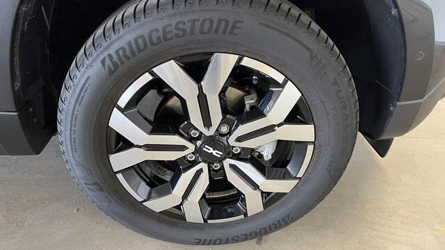 Dacia DUSTER 1.3 TCe 130 Journey NAVIGATIE / CLIMATE CONTROLE / CRUISE CONTROLE / PARKEERSENSORENCAMERA.