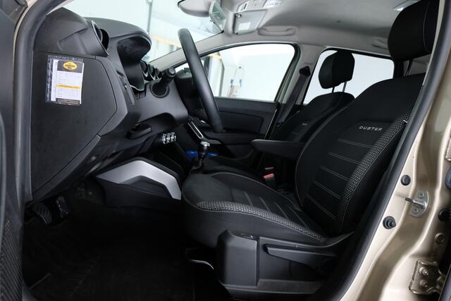 Dacia DUSTER 1.6 SCe Prestige LPG | AFN. TREKHAAK | 100 ltr gas tank |