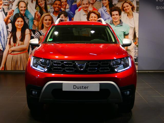 Dacia DUSTER 1.3 TCe Prestige - 1e Eigenaar, Dealer Onderhouden - Dode hoek, navi, trekhaak, camera