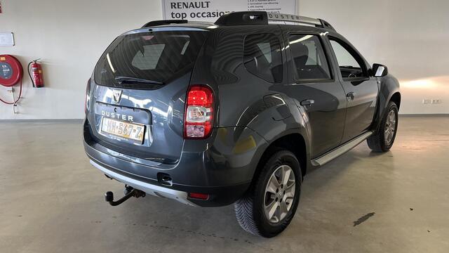 Dacia DUSTER 1.2 TCe 4x2 Lauréate TREKHAAK / NAVIGATIE / CRUISE CONTROLE / AIRCO