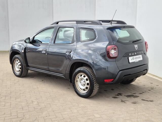 Dacia DUSTER 1.0 TCe 100 Essential Handgeschakeld / Stoelverwarming / Cruise control / Lichtmetalen wielen 16" / Elektrische ramen voor /