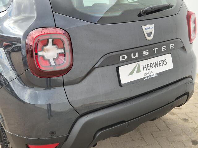 Dacia DUSTER 1.0 TCe 100 Essential Handgeschakeld / Stoelverwarming / Cruise control / Lichtmetalen wielen 16" / Elektrische ramen voor /