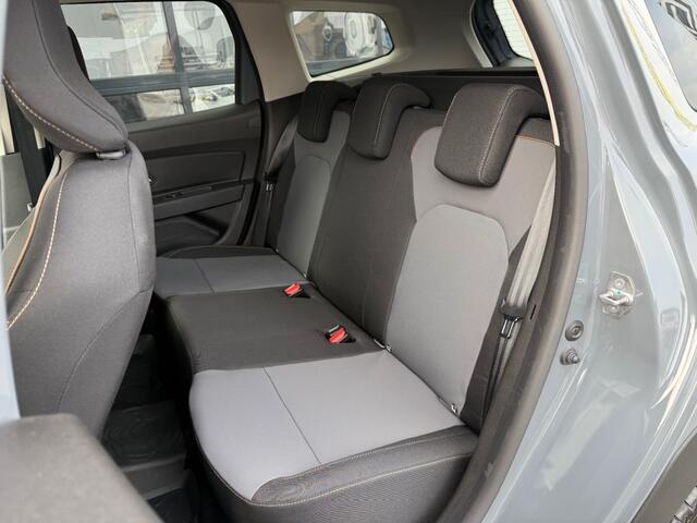 Dacia DUSTER 1.3 TCe 150 EDC Journy Automaat Camera 13.000 km