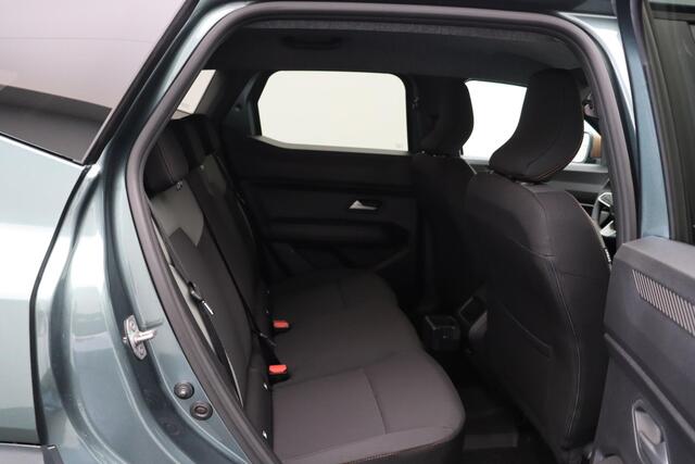 Dacia DUSTER TCe 130pk mild hybrid Extreme | Automatische parkeerrem | Draadloze oplader | Navigatie |