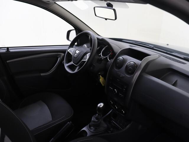 Dacia DUSTER 1.2 TCe 125 PK 4x2 Lauréate Airco | Cruise Control | Radio | Bluetooth Telefoon | TREKHAAK