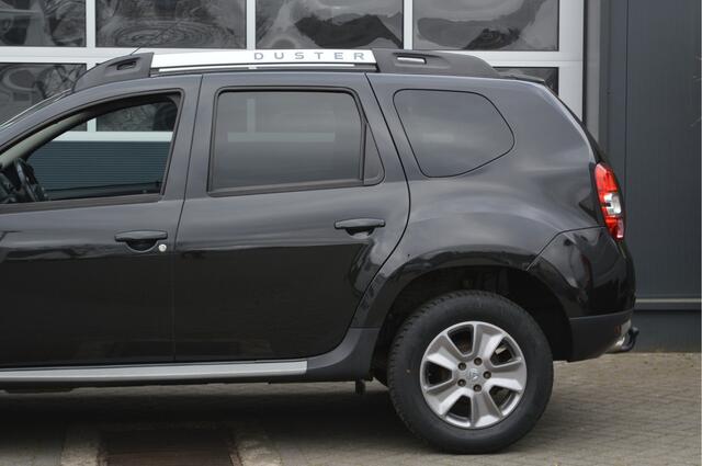 Dacia DUSTER 1.2 TCe 4x4 Lauréate | Nieuwe ketting/Airco/Trekhaak | Met 12 maanden Bovag garantie!