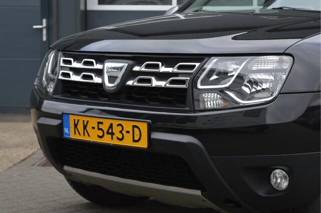 Dacia DUSTER 1.2 TCe 4x4 Lauréate | Nieuwe ketting/Airco/Trekhaak |