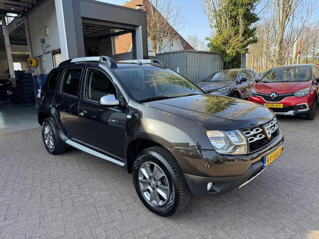 Dacia DUSTER 1.6 SCe 4x2+Trekhaak!!