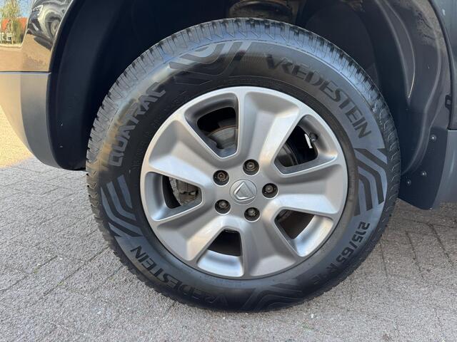 Dacia DUSTER 1.6 SCe 4x2+Trekhaak!!