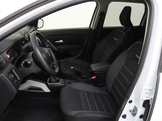 Dacia DUSTER 1.0 TCe Bi-Fuel 100PK Prestige | Apple & Android Carplay | Navigatie | Achteruitrijcamera | Climate Control | Parkeersensoren achter | Cruise Control & Snelheidsbegrenzer |
