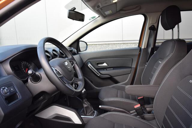 Dacia DUSTER 1.3 TCe Prestige | Trekhaak | Cruise control | Keyless entry |