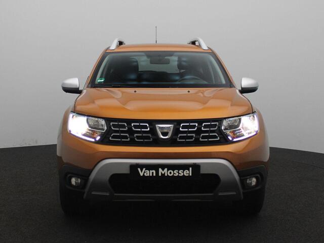 Dacia DUSTER TCe 130 Prestige | Climate Control | Navigatie | Lichtmetalen velgen | Sensoren achter met achteruitrijcamera | Dacia handsfree card voor het openen sluiten en starten | Metaalkleur |