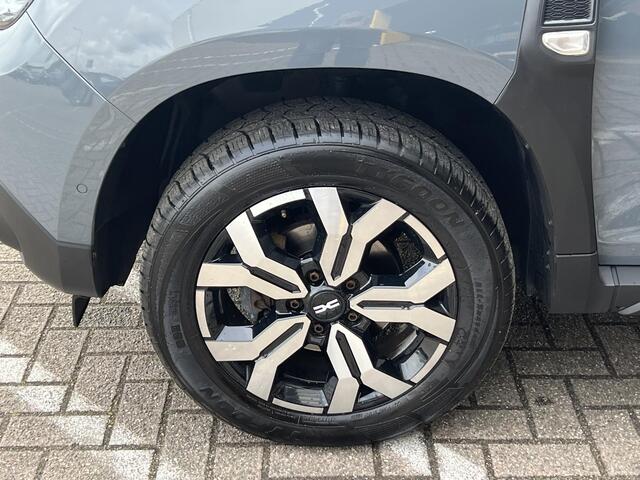 Dacia DUSTER 1.3 TCe 150 Journey | Navigatie | Achteruitrijcamera | Stoelverwarming | LED | Climate Control | Parkeersensoren | Cruise Control | Lichtmetaal |