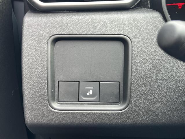 Dacia DUSTER 1.3 TCe 150 Journey | Navigatie | Achteruitrijcamera | Stoelverwarming | LED | Climate Control | Parkeersensoren | Cruise Control | Lichtmetaal |