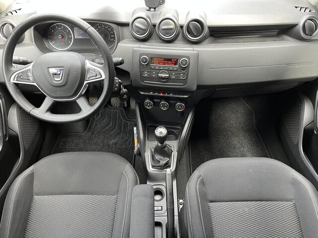 Dacia DUSTER 1.2 TCe Comfort / Afneembare Trekhaak / Trekgewicht 1.500 kg / Cruise Control / Parkeersensor achter / Airco / Radio / Bluetooth