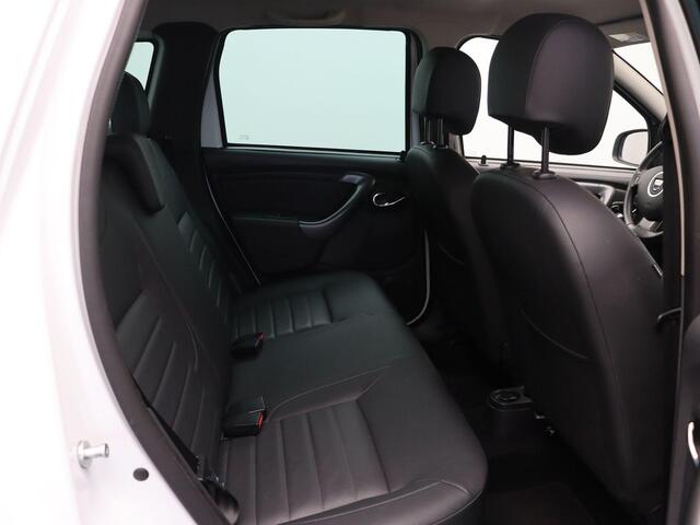 Dacia DUSTER 1.2 TCe 4x2 Prestige | Trekhaak! | Bekleding Leder | Navigatie | Cruise Control |