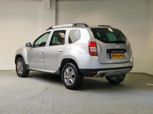 Dacia DUSTER 1.2 TCe 4x2 Lauréate | 2e-Eig. | Trekhaak | Navigatie | Licht Metalen Velgen |