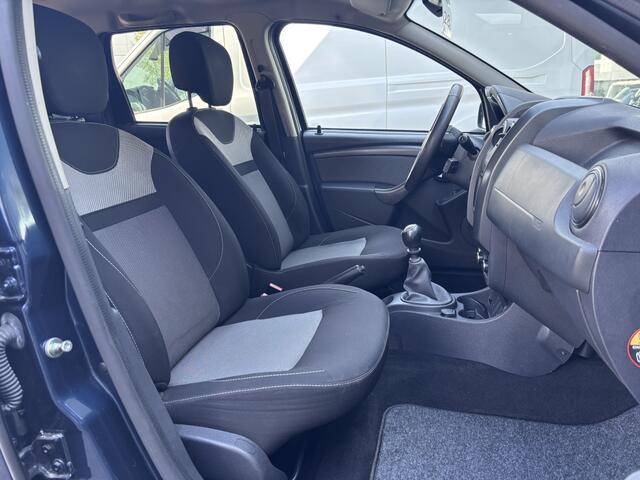 Dacia DUSTER 1.2 TCe 4x2 Lauréate Navi Bluetooth Camera