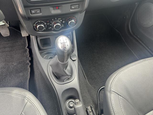 Dacia DUSTER 1.6 SCe 4x2 Leer/Navi/Cruise/Stoelverw/PDC